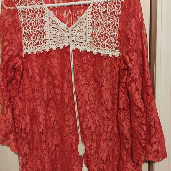 Front of Closet Plus 3x Red Lace Peasant Blouse with White Lace & Cord Detail - Picture 2 of 9